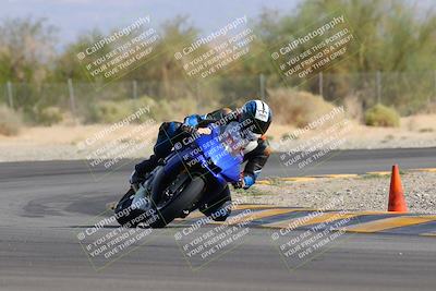 media/Nov-05-2022-SoCal Trackdays (Sat) [[f8d9b725ab]]/Turn 2 (1120am)/